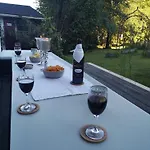 Attersee - Atemberaubende Lage - Bezauberndes Hideaway Semesterbostad *