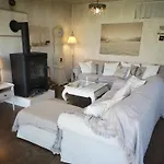 Attersee - Atemberaubende Lage - Bezauberndes Hideaway Semesterbostad *