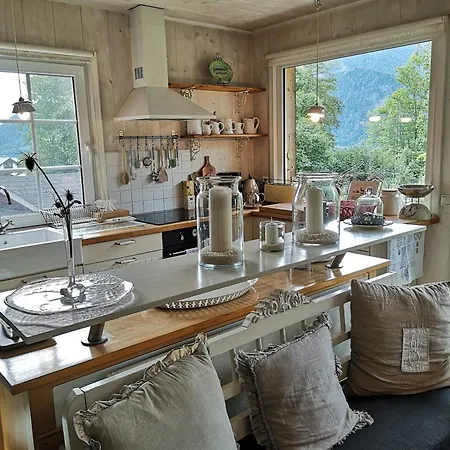 Attersee - Atemberaubende Lage - Bezauberndes Hideaway * Unterach am Attersee