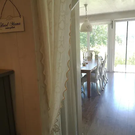 Attersee - Atemberaubende Lage - Bezauberndes Hideaway *