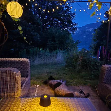 Hébergement de vacances Attersee - Atemberaubende Lage - Bezauberndes Hideaway Unterach am Attersee