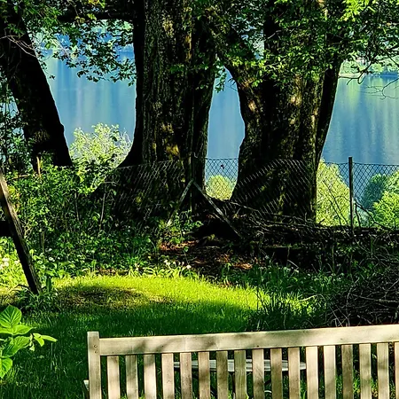 Attersee - Atemberaubende Lage - Bezauberndes Hideaway Unterach am Attersee
