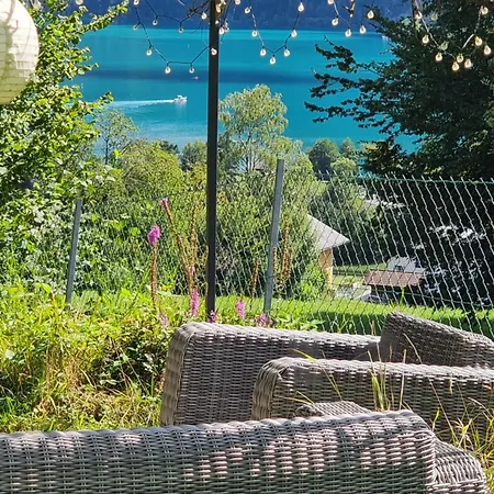 Attersee - Atemberaubende Lage - Bezauberndes Hideaway Feriehus