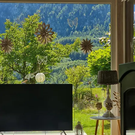 Attersee - Atemberaubende Lage - Bezauberndes Hideaway Semesterbostad *