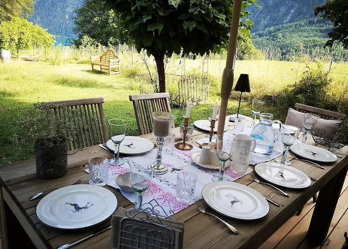 Attersee - Atemberaubende Lage - Bezauberndes Hideaway Unterach am Attersee