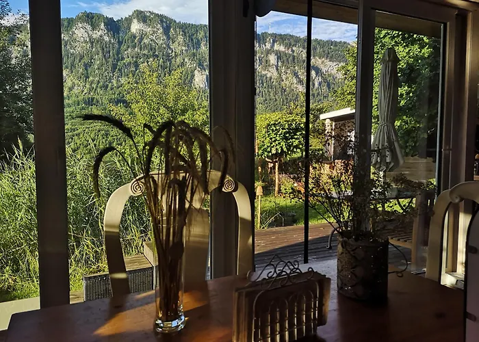 Holiday home Attersee - Atemberaubende Lage - Bezauberndes Hideaway *