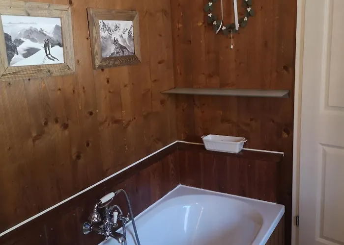 Attersee - Atemberaubende Lage - Bezauberndes Hideaway Tatil Evi