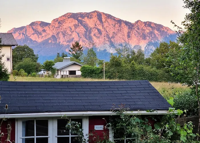 Attersee - Atemberaubende Lage - Bezauberndes Hideaway *