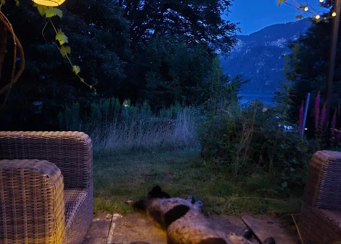 Holiday home Attersee - Atemberaubende Lage - Bezauberndes Hideaway Unterach am Attersee