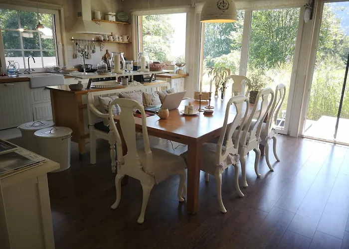 Attersee - Atemberaubende Lage - Bezauberndes Hideaway